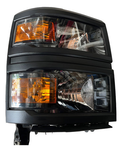 Faro Chev Pu 14-15 Rh Filo Negro Derecho