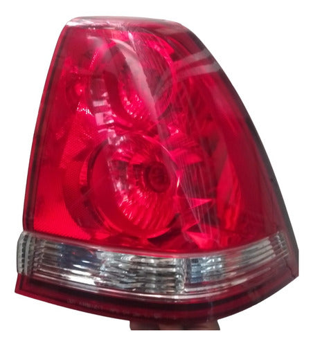Calavera Chevrolet Malibu Maxx 04-08 Rh Derecho Rojo