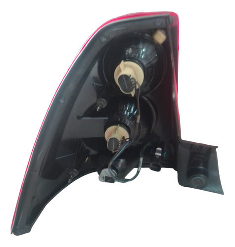 Calavera Chevrolet Malibu Maxx 04-08 Rh Derecho Rojo